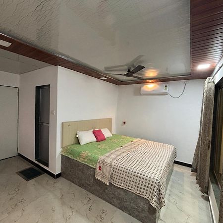 Sea Royal Rooms And Cafe Virār Exterior foto